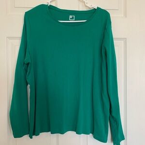 ⭐️Green long sleeve tee